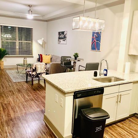Luxurious And Cozy Apartment In Heart Of Buckhead 애틀랜타 외부 사진