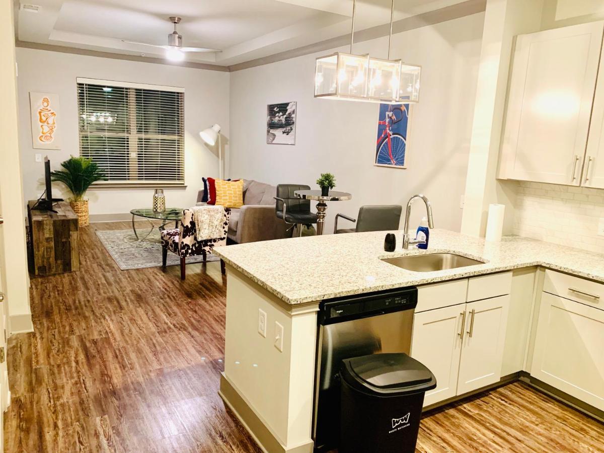 Luxurious And Cozy Apartment In Heart Of Buckhead 애틀랜타 외부 사진